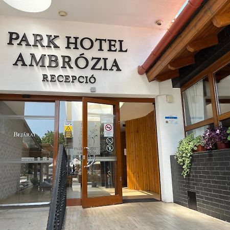 Park Hotel Ambrozia Hajdúszoboszló Esterno foto